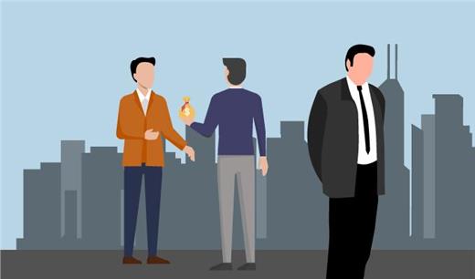 Acceptance of advantages without separating public from private interests